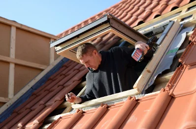 Pose de fenêtres de toit Velux à Vironchaux